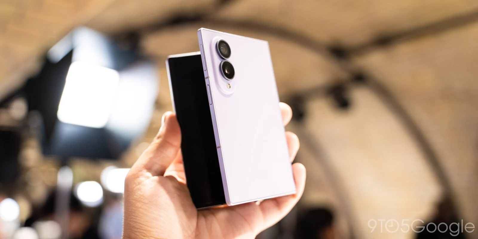Samsung Enhances User Experience with Improved Opening Mechanics on Galaxy Z Fold 8