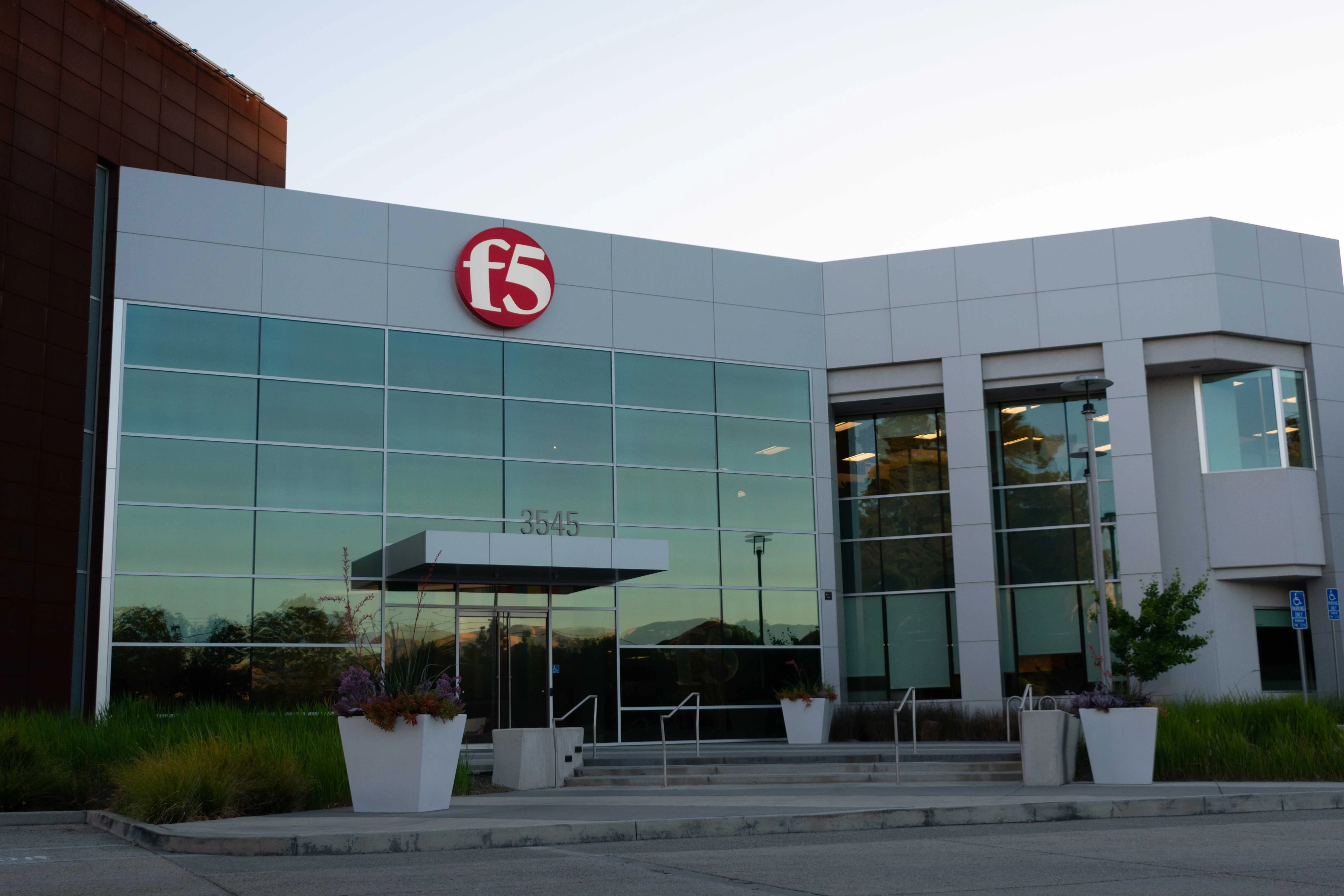 F5 Addresses Critical Remote Code Execution Flaw in BIG-IP APM with Important Patch